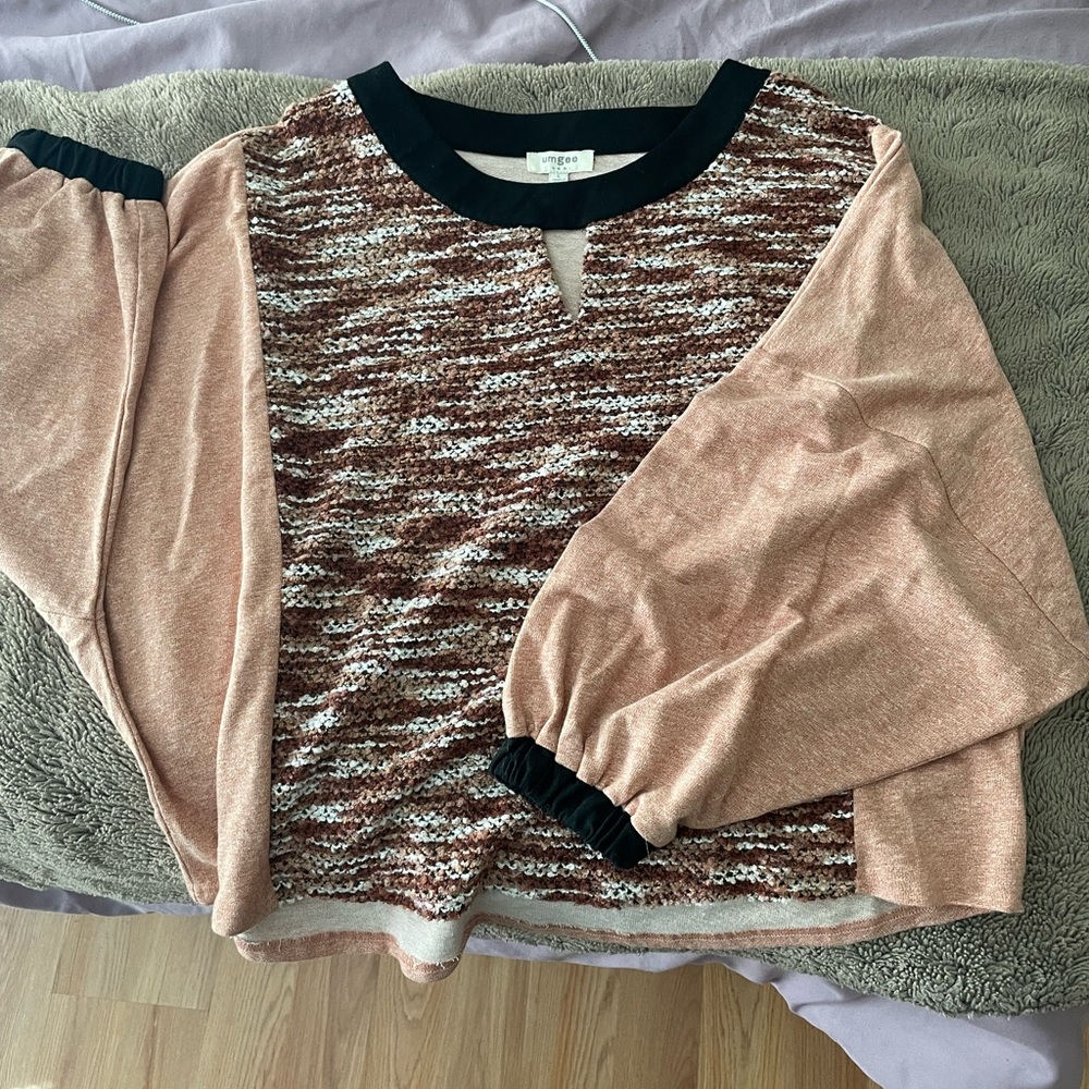 Umgee sweater/sweatshirt